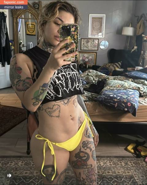 Birthdefect aka birthdefective Nude Leaks OnlyFans on modelfansclub.com