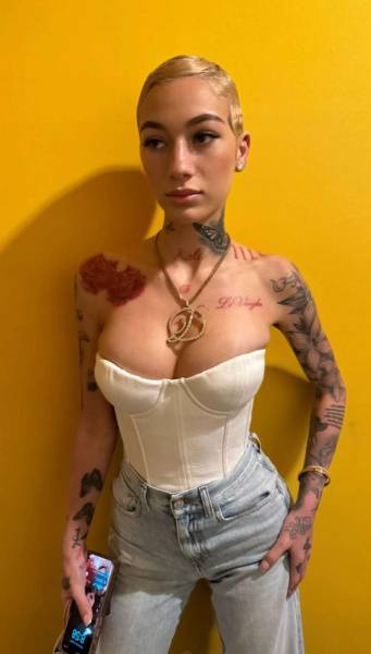 Bhad Bhabie Sexy Tight Corset Cleavage Onlyfans Set Leaked on modelfansclub.com