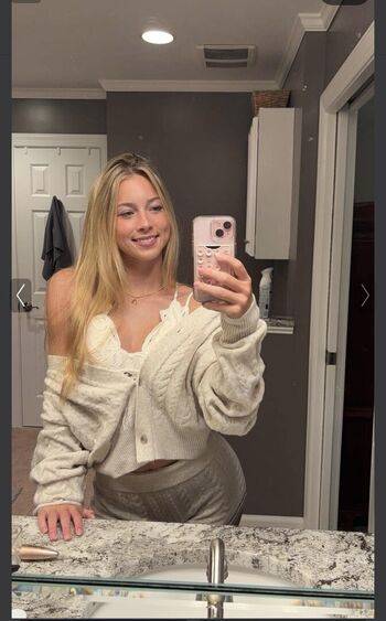 Abby Champlin / abbychamplin_ Leaked Nude OnlyFans on modelfansclub.com