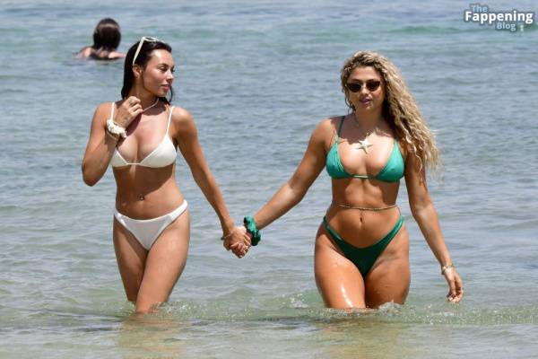 Antigoni Buxton & Paige Thorne Show Off Their Sexy Bikini Bodies (34 Photos) - Greece on modelfansclub.com