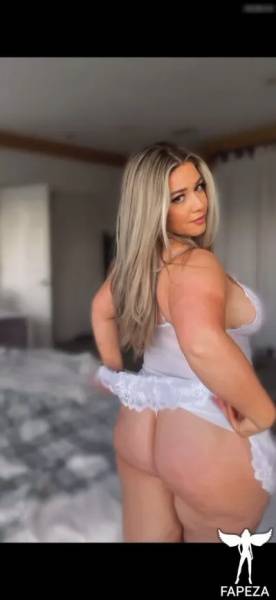 Ellanabryan / ellanabryan Nude Leaks OnlyFans - TheFap on modelfansclub.com