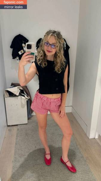 Brec Bassinger aka brecbassinger Nude Leaks on modelfansclub.com