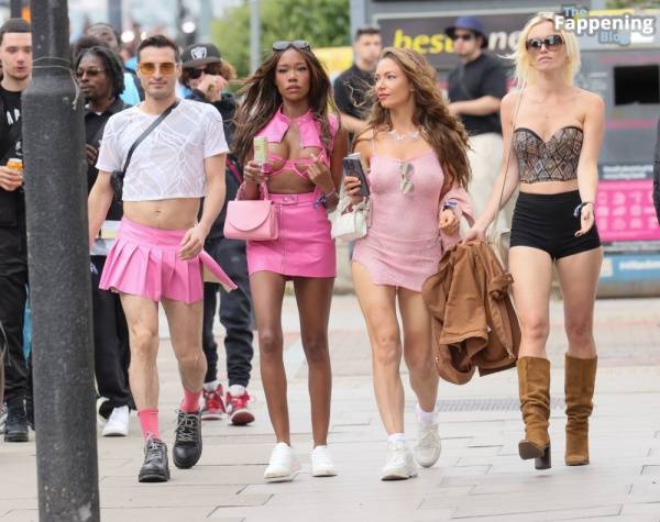 April Banbury & Whitney Hughes Display Their Boobs at Wireless Festival in London (21 Photos) - city London on modelfansclub.com