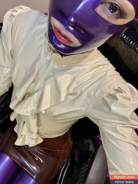 Rumi Rubber aka rumiearth aka rumirubber Nude Leaks OnlyFans on modelfansclub.com