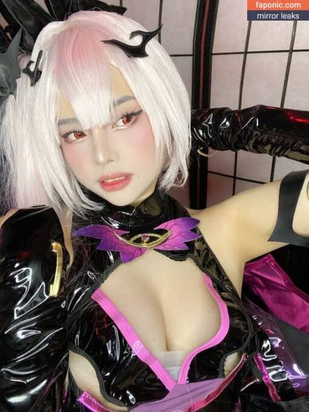 Seikakitty aka Seikarawr aka seika usui aka seika_owo aka tweet_ aka yaji TV Nude Leaks on modelfansclub.com