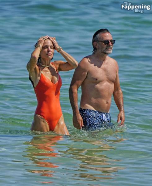 Bethenny Frankel Shows Off Her Sexy Boobs in a Swimsuit on the Beach in Saint Tropez (27 Photos) - Netherlands on modelfansclub.com