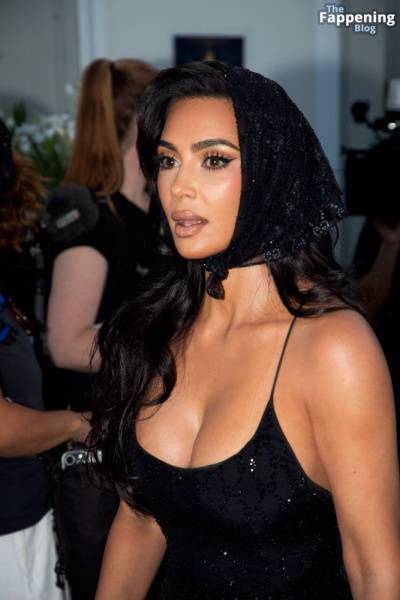 Kim Kardashian Shows Off Her Assets at Andrea Bocelli’s Concert (14 Photos) - Italy on modelfansclub.com