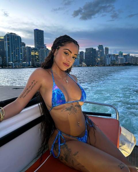 Malu Trevejo Sexy Bikini Boat Onlyfans Set Leaked on modelfansclub.com