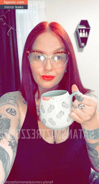 Satans_whore666 aka satansmiztrezz666 Nude Leaks OnlyFans on modelfansclub.com